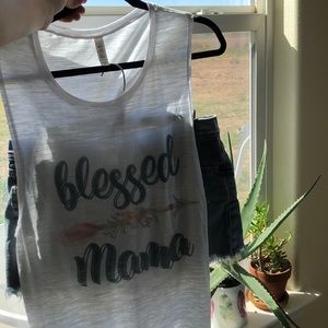 Super cute “Blessed Mama” Tank 🌼